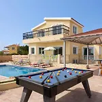 Villa Philios By *