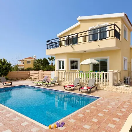 Philios By * Peyia